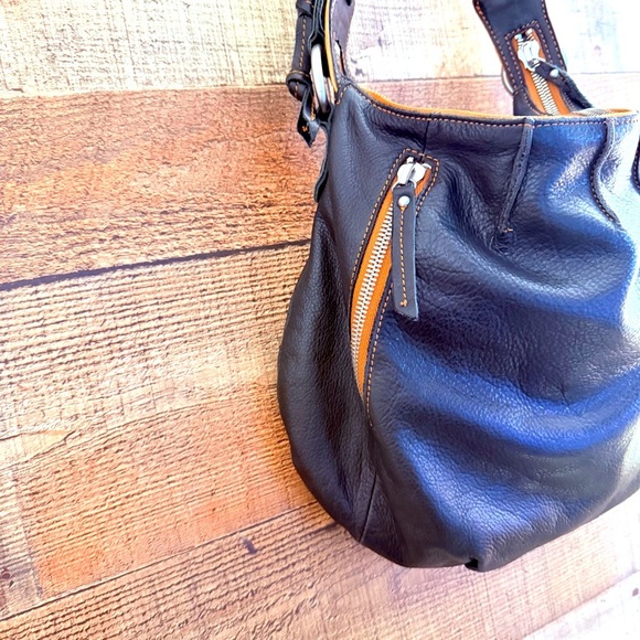 Hobo International Black and Tan Leather Hobo Crescent Shoulder Bag - Picture 4 of 12